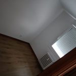 Reforma piso Calle Calzadas Burgos - salón reformado con paredes pintadas y acabados nuevos