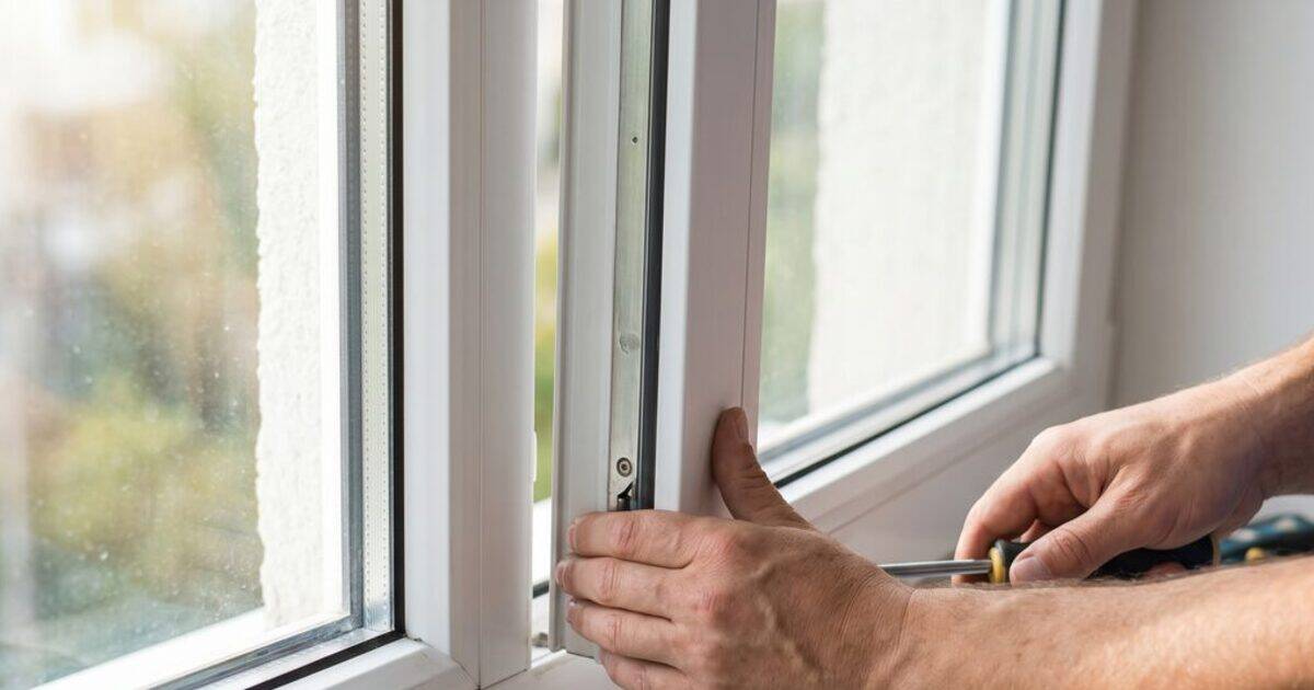 Cambiar ventanas en Burgos: instalacion de ventana PVC con vidrio doble